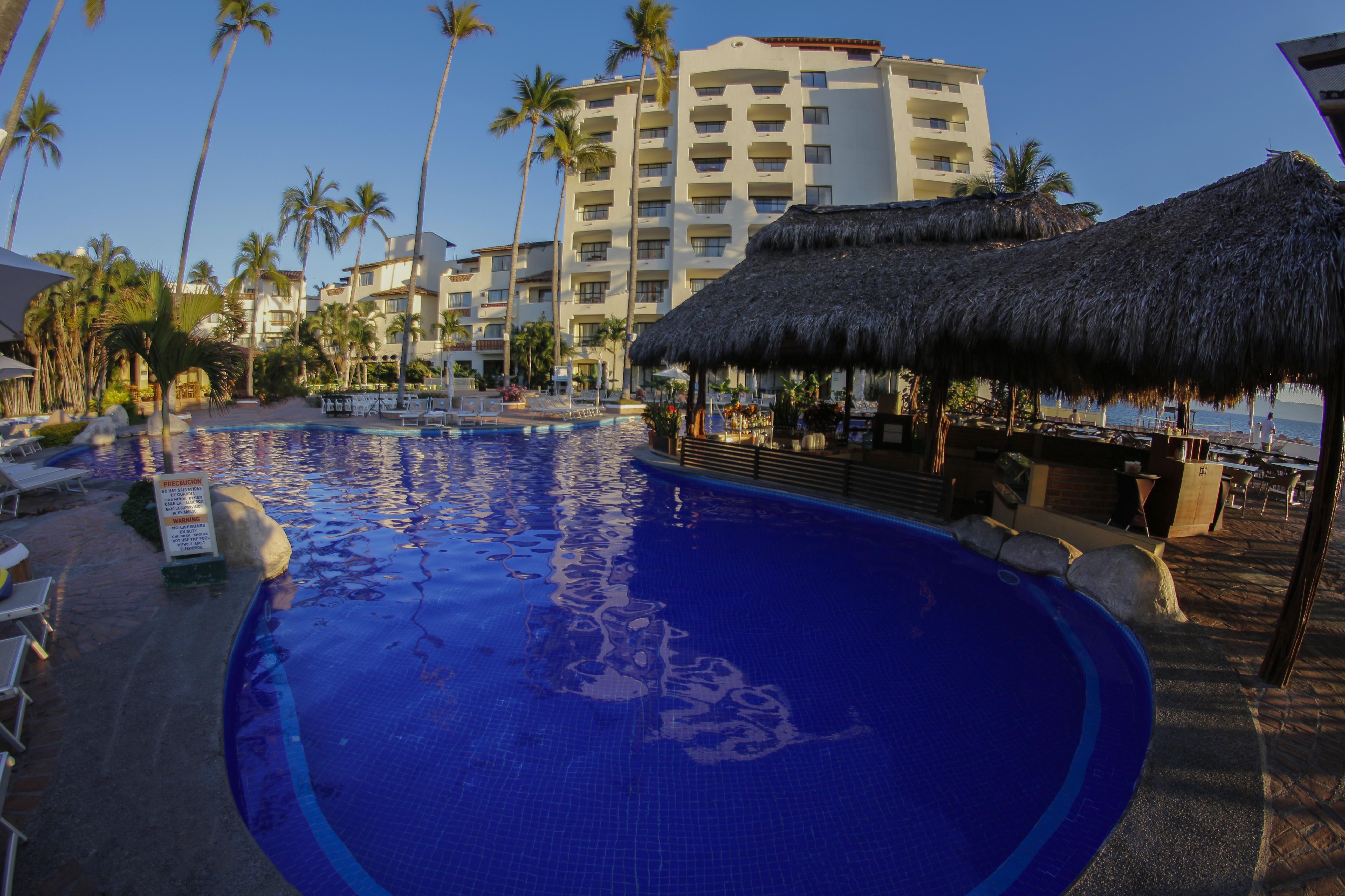 Plaza Pelicanos Grand Resort