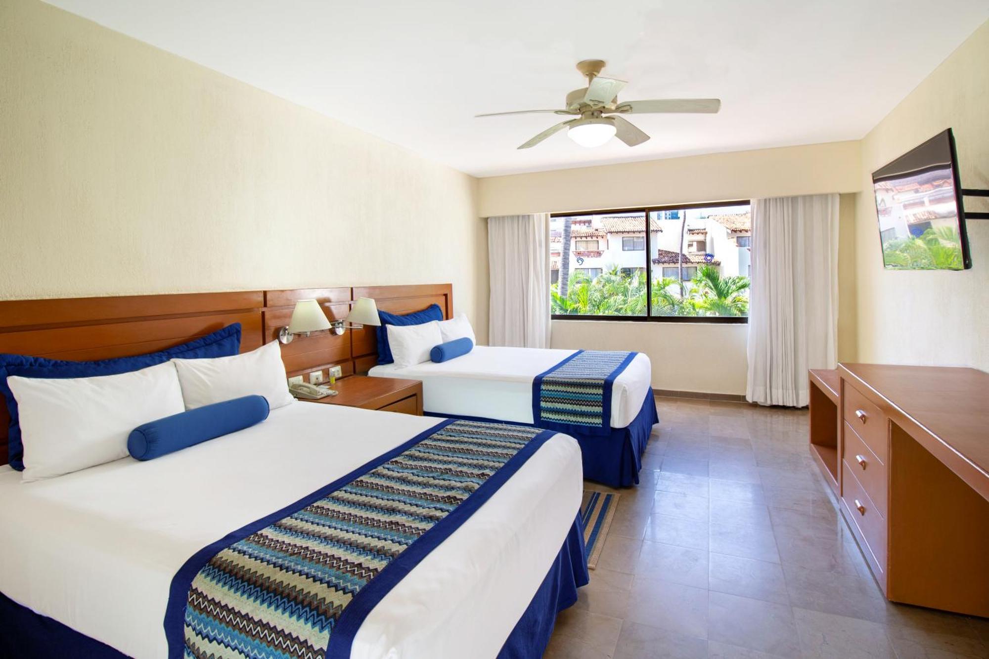 Plaza Pelicanos Grand 4* Puerto Vallarta