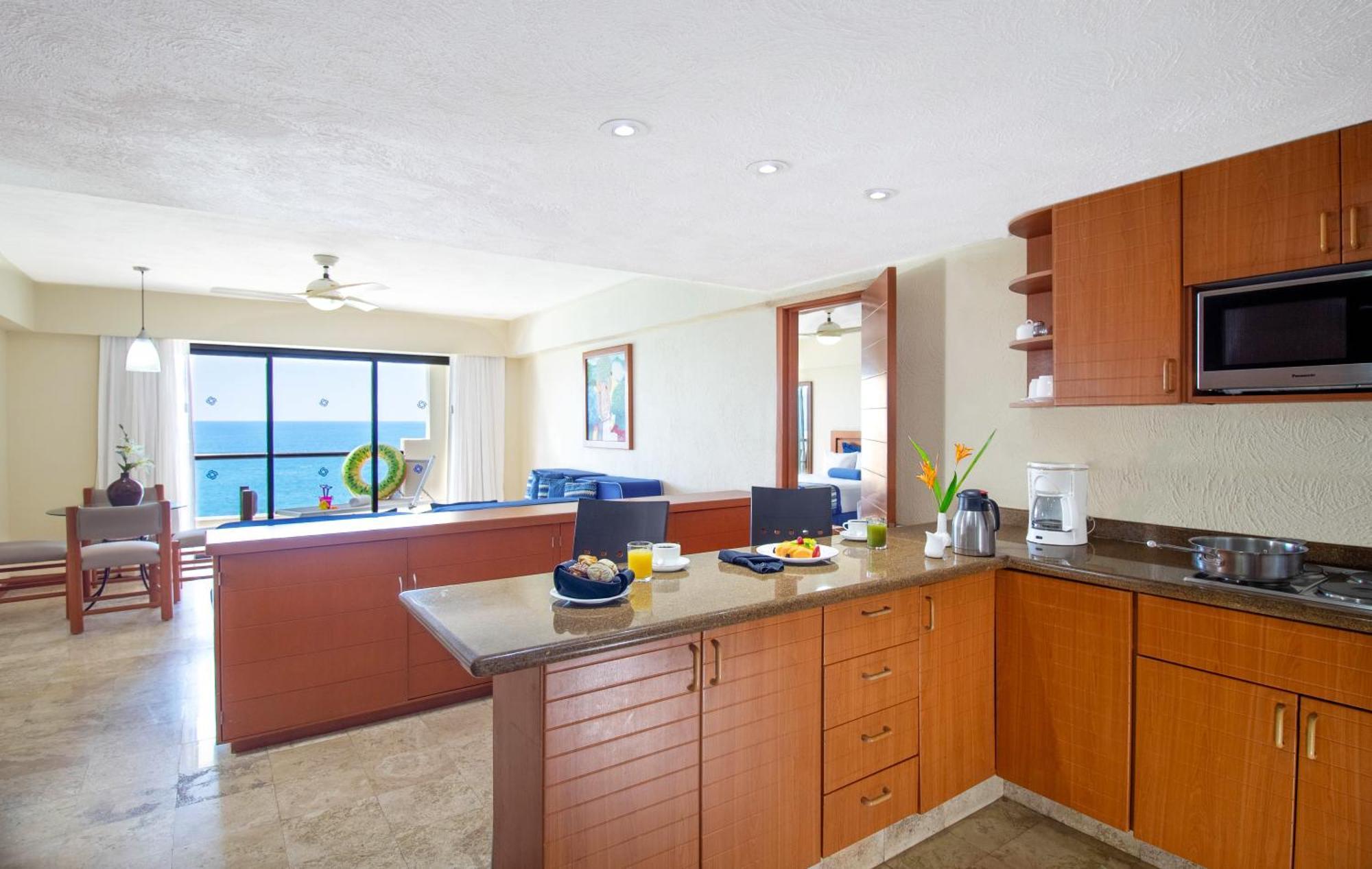 Plaza Pelicanos Grand 4*