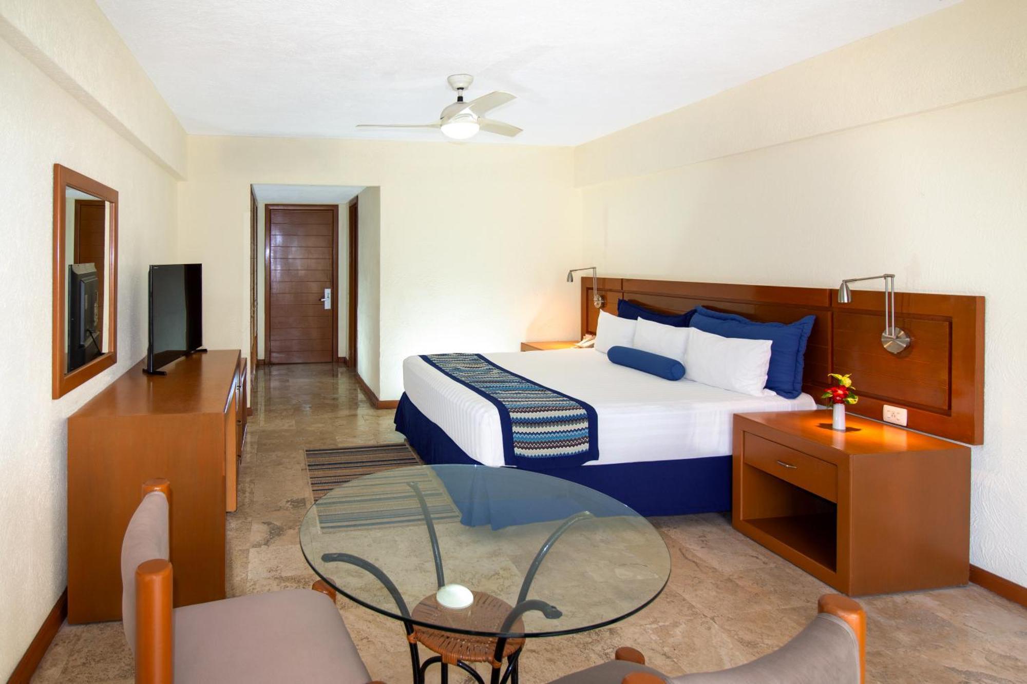 Resort Plaza Pelicanos Grand Puerto Vallarta