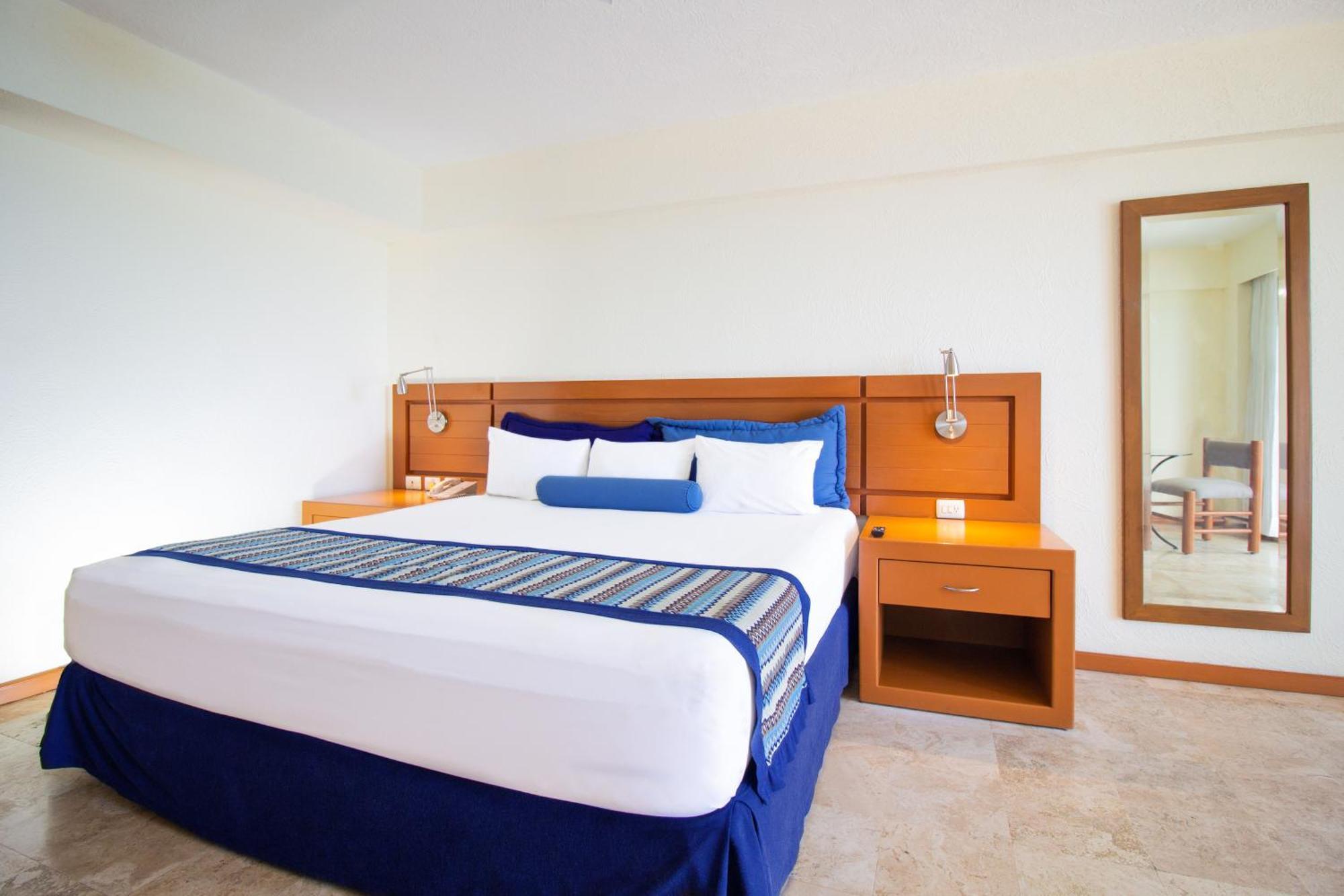 Plaza Pelicanos Grand 4* Puerto Vallarta