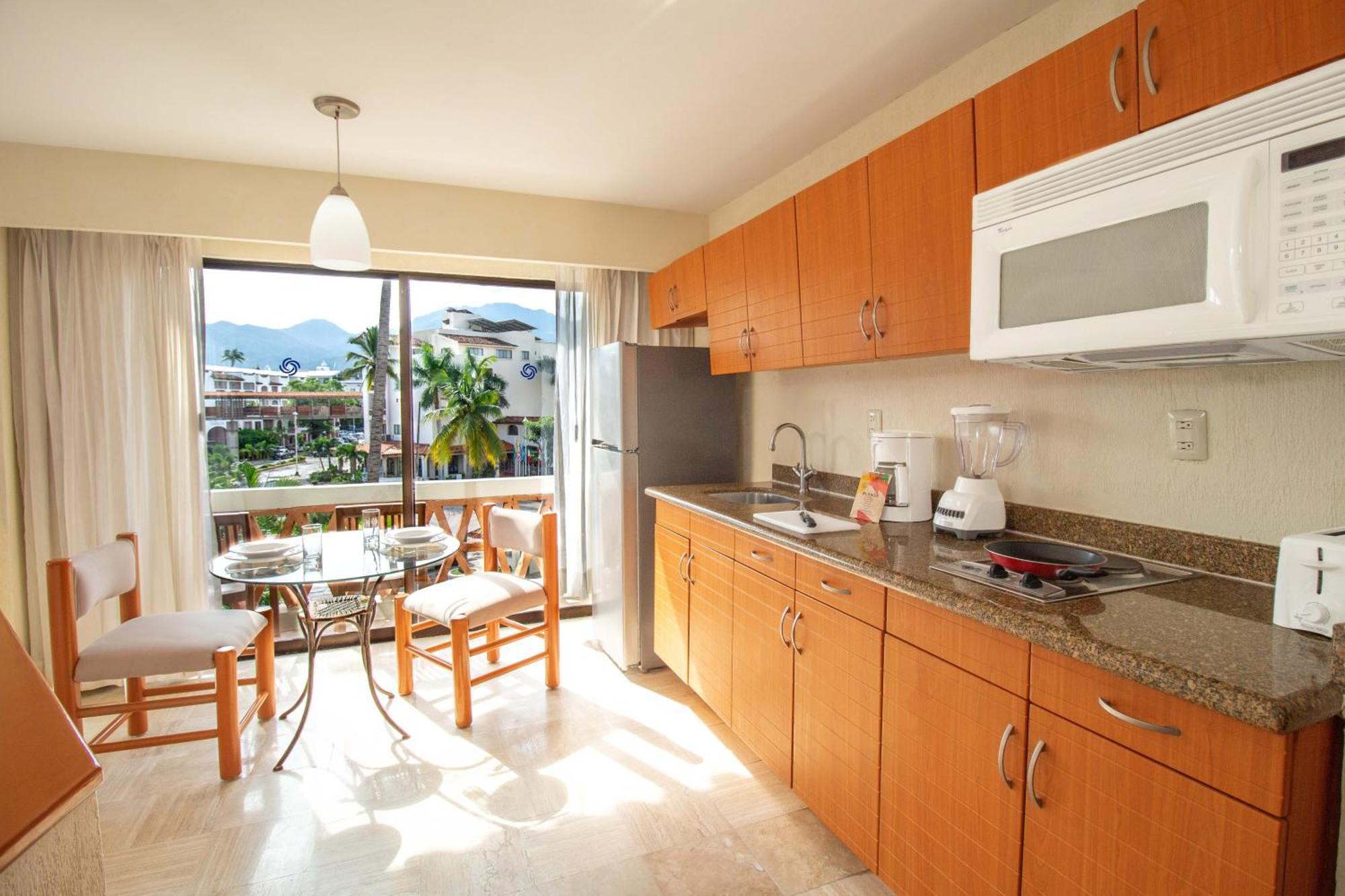 Resort Plaza Pelicanos Grand Puerto Vallarta