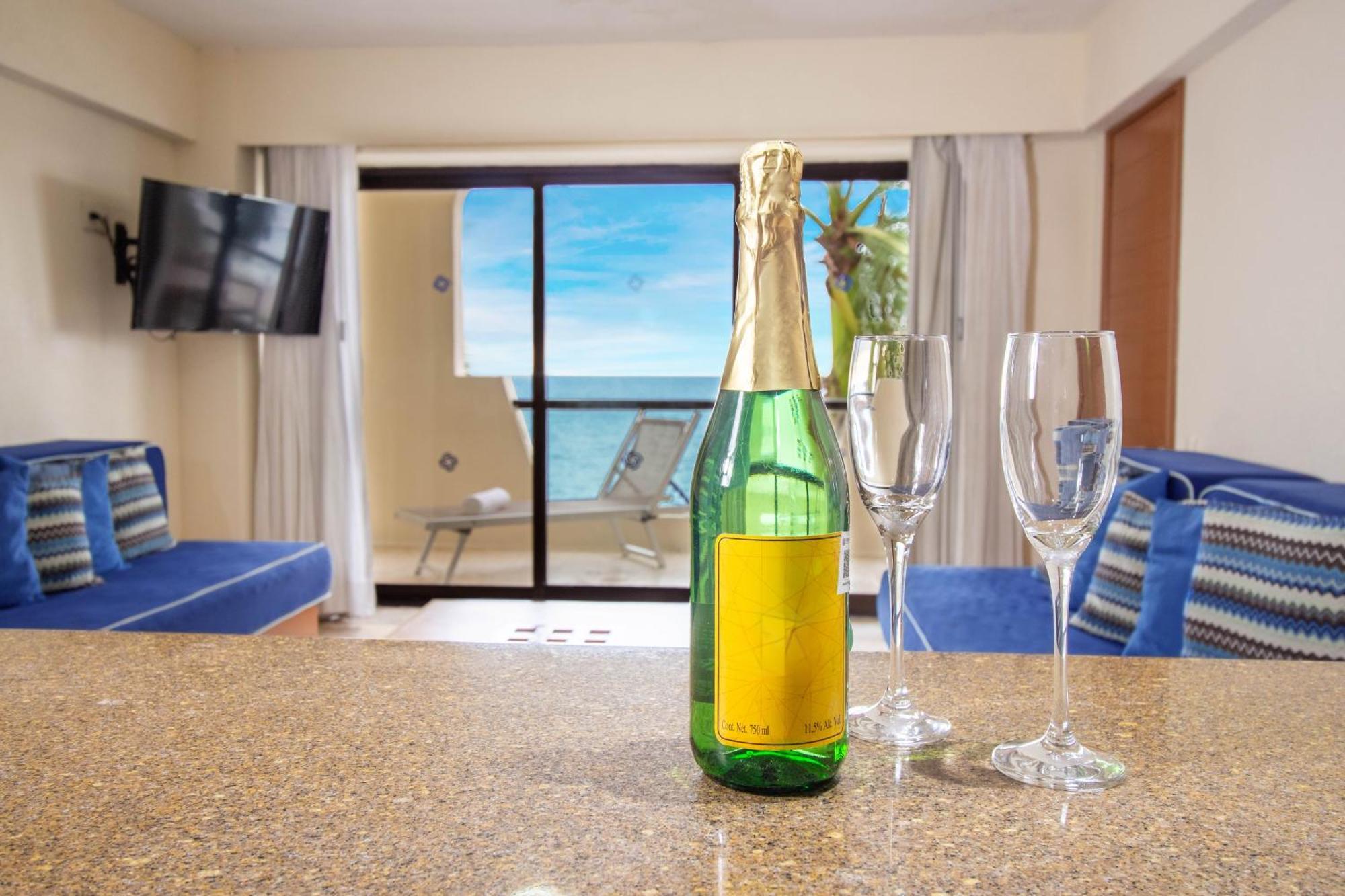 Plaza Pelicanos Grand Resort 4*