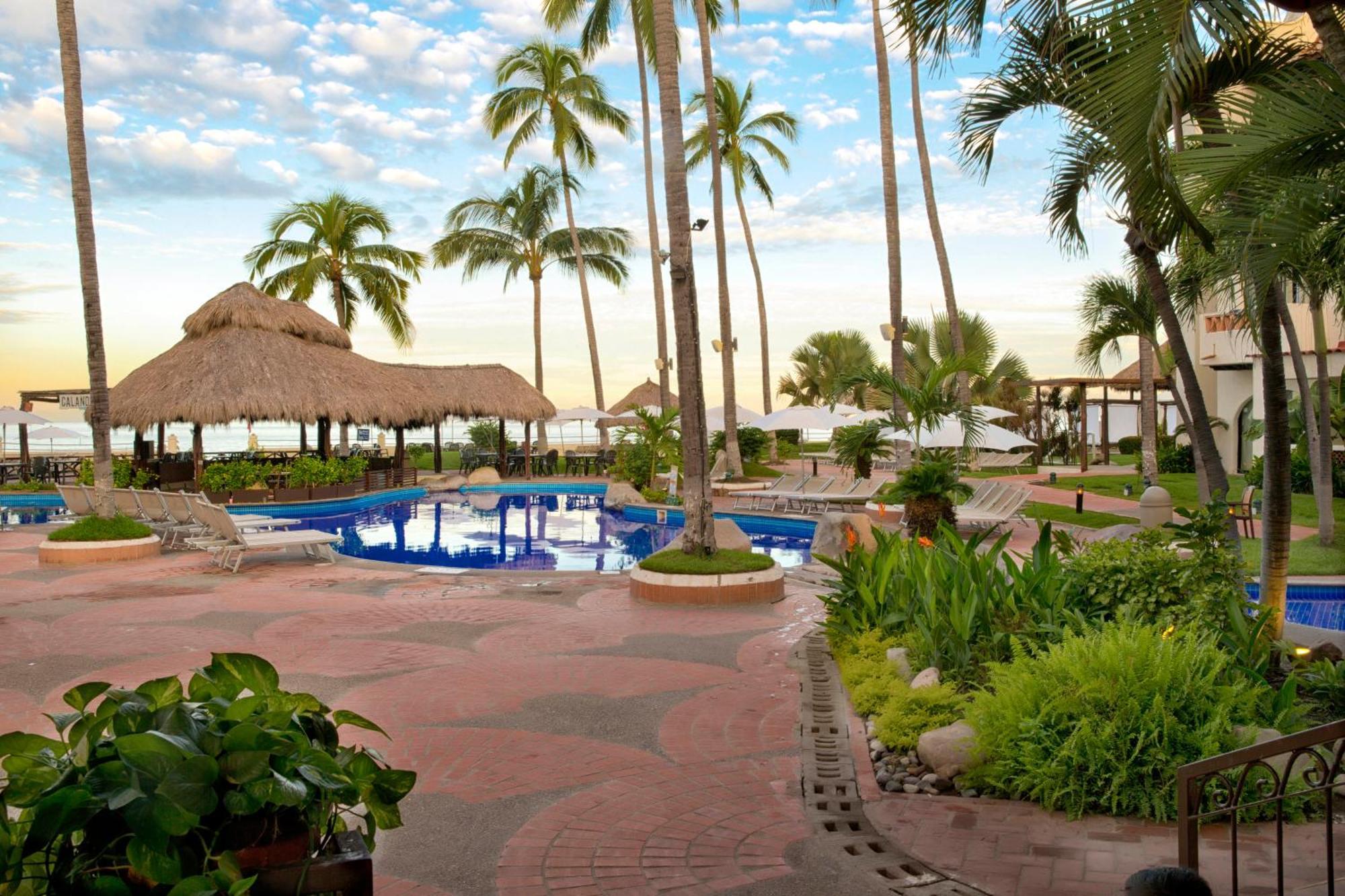 Plaza Pelicanos Grand 4* Puerto Vallarta