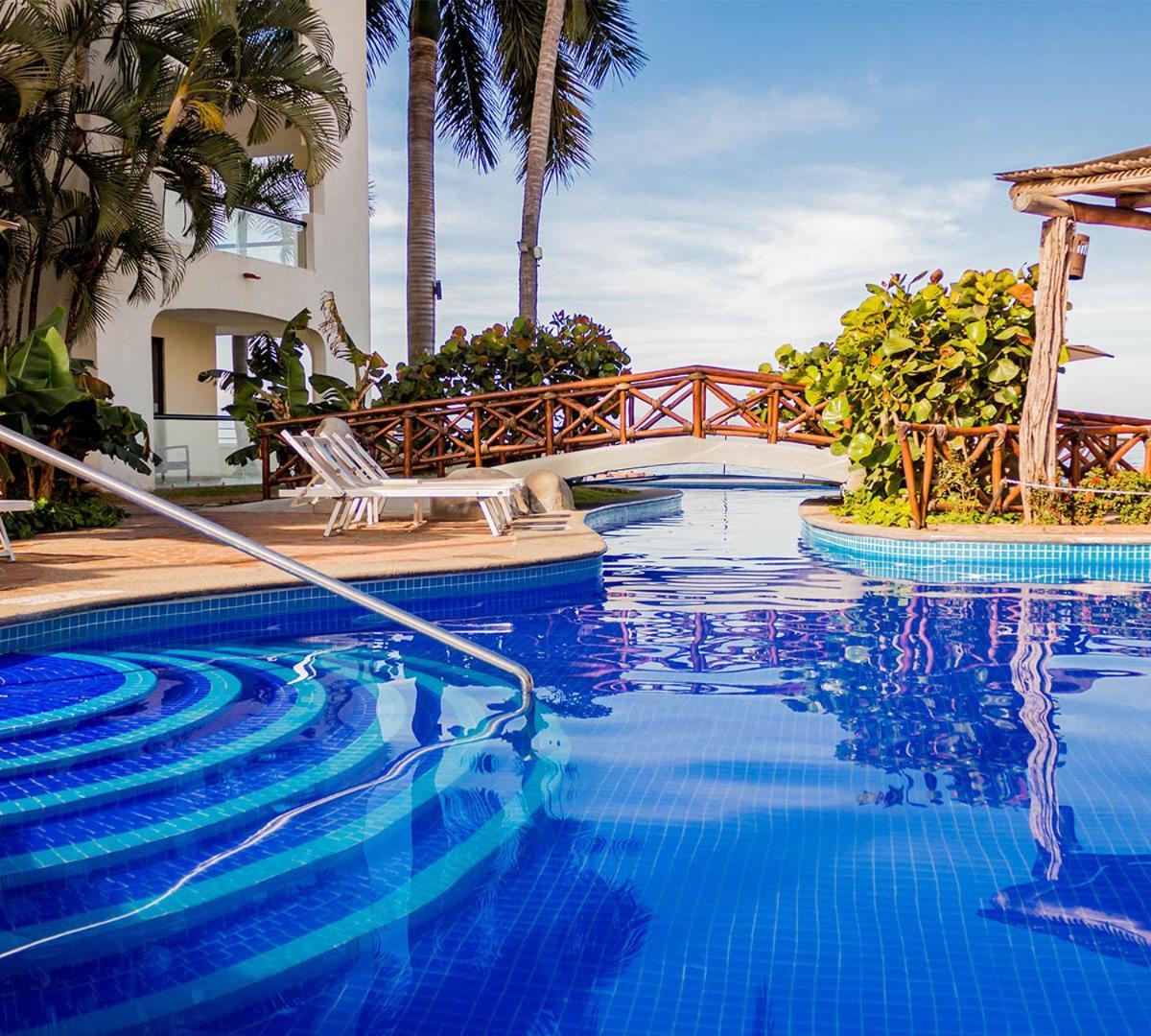 Plaza Pelicanos Grand Resort
